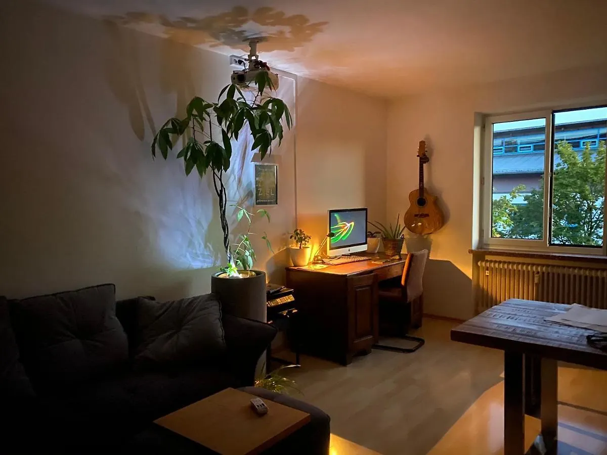 Munich Tree House Apartament 0*,  Niemcy